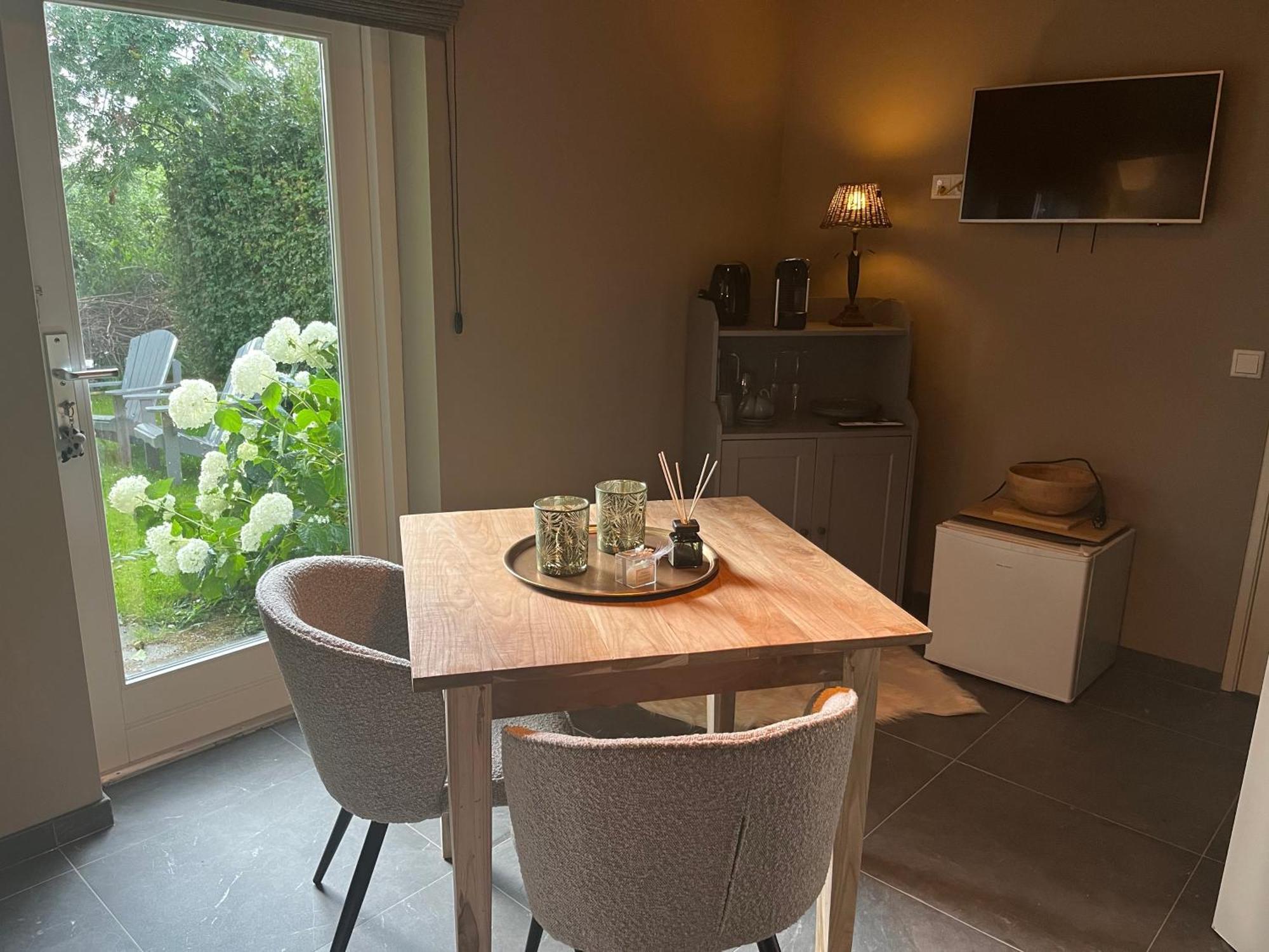 Bed & Breakfast+ De Kooimolen Dreumel 외부 사진