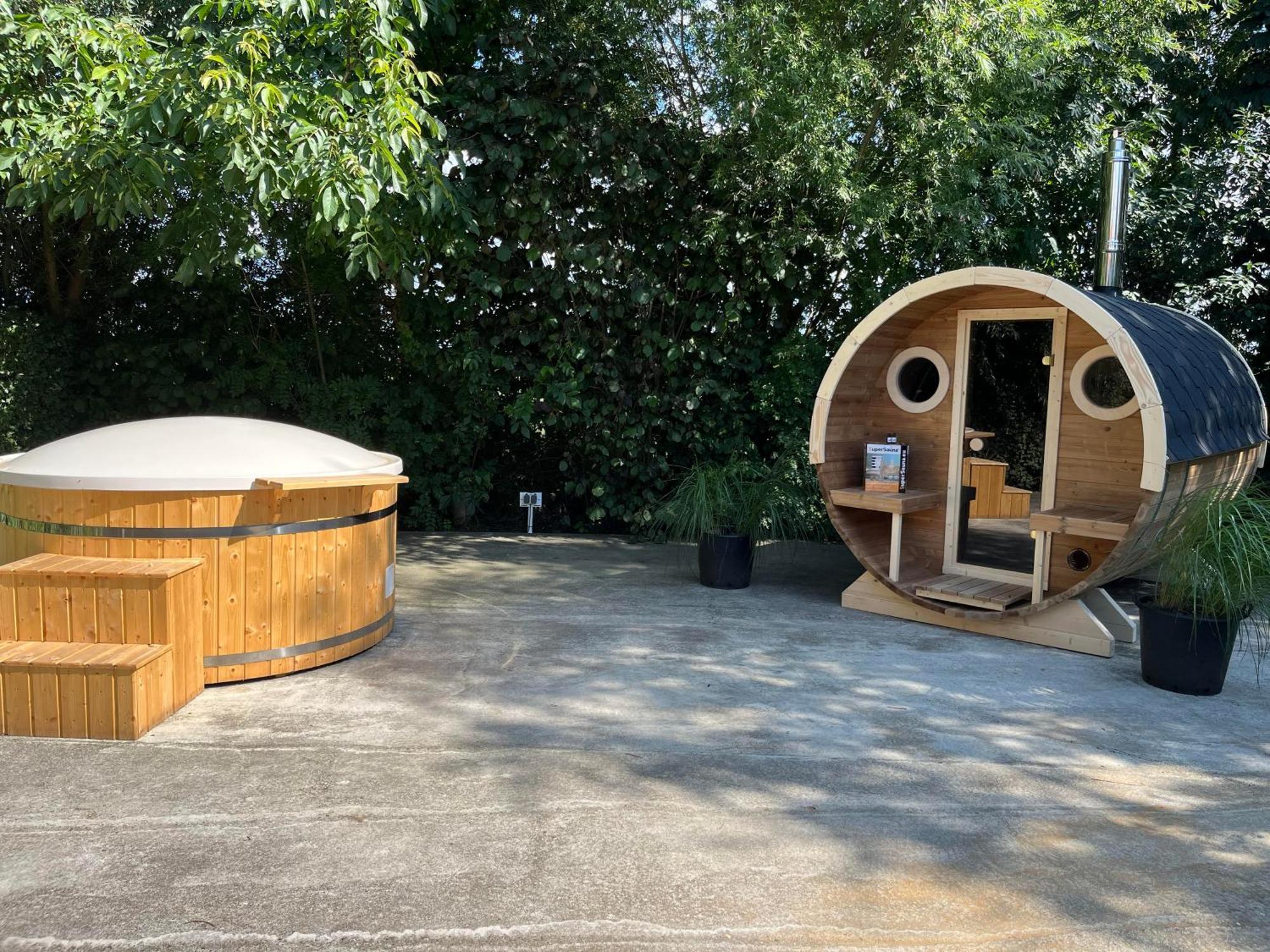 Bed & Breakfast+ De Kooimolen Dreumel 외부 사진